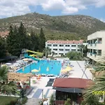 Hotel La Santa Maria 4*